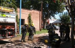 Incendio en una casa abandonada de Pueyrredón y Avenida 25 de Mayo